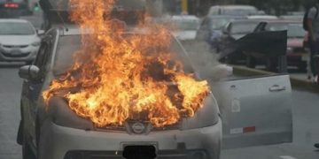 Heridos en el Alto Manhattan por disputa doméstica; incendian vehículo