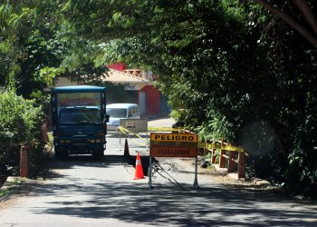 Obras Públicas impulsa reconstrucción urgente del puente de Amina para reforzar seguridad vial en Valverde