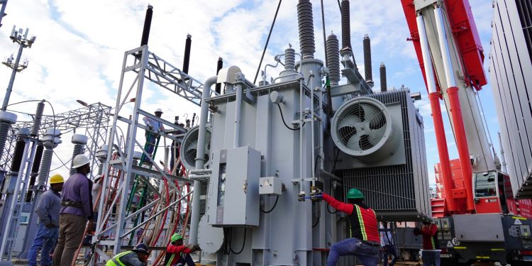 Nuevo transformador fortalece suministro eléctrico en sectores del Distrito Nacional, anuncia Edesur