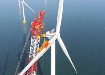 China marca un hito energético con la activación de la turbina eólica marina más poderosa del planeta