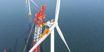 China marca un hito energético con la activación de la turbina eólica marina más poderosa del planeta