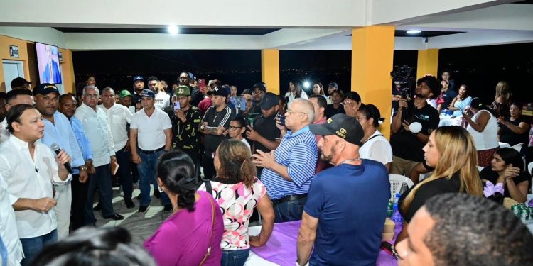 Abel Martínez llama a la unidad del PLD en multitudinario acto en Hato del Yaque