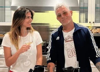 Alejandro Sanz vuelve a sonreír en el amor y aviva rumores con Stephanie Cayo