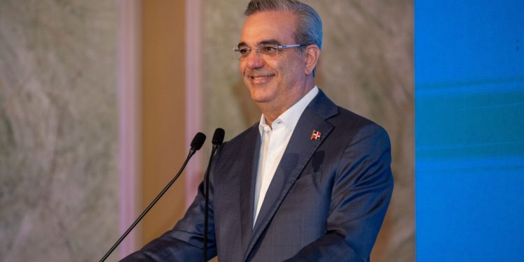 Abinader hablará al país este domingo en cadena nacional