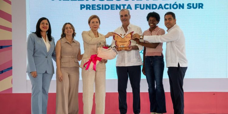 Abinader inaugura moderno complejo deportivo y relanza Juegos de la Mujer 2026 en Ciudad Juan Bosch