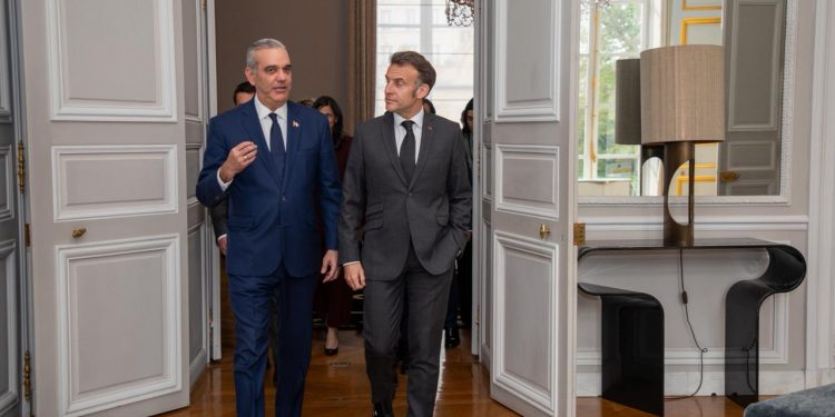 Abinader fortalece alianza con Francia y promueve integridad en foro global de la OCDE