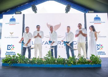 Anuncian inversión turística de US$1,000 millones en Playa Grande con nuevo aeropuerto internacional privado