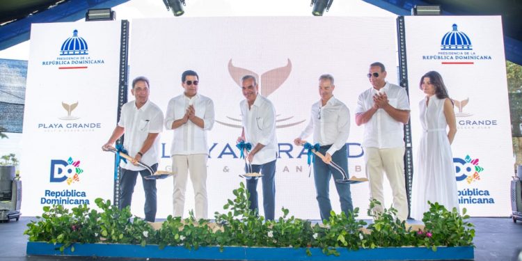 Anuncian inversión turística de US$1,000 millones en Playa Grande con nuevo aeropuerto internacional privado