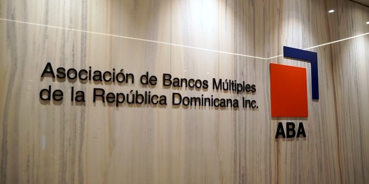 Banca múltiple resalta solidez del sistema financiero dominicano