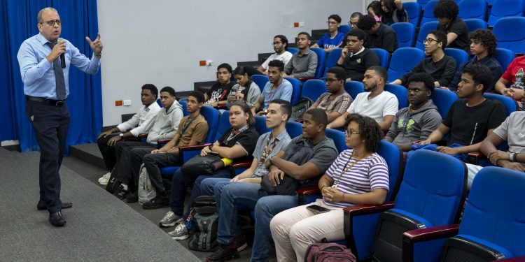 Banreservas impulsa inclusión financiera con jornadas en universidades