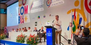 Alcalde dominicano destaca impacto del Congreso de Municipios en Colombia