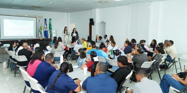 CAID fortalece capacidades docentes para detectar señales tempranas en el aula