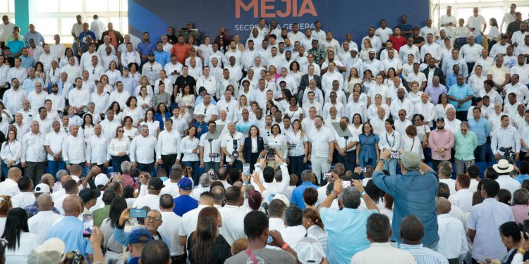 Carolina Mejía fortalece liderazgo en el PRM con multitudinario acto y rendición de cuentas