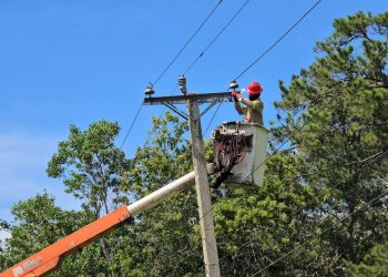 Edenorte moderniza redes eléctricas en Monte Adentro con inversión millonaria