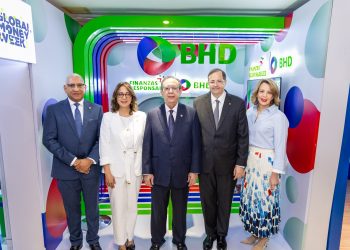 Banco BHD impulsa educación financiera en jóvenes durante jornada del Banco Central