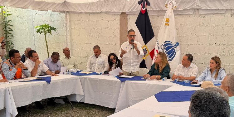 Gobierno impulsa mejoras escolares en Ocoa con millonaria inversión en aulas y mantenimiento