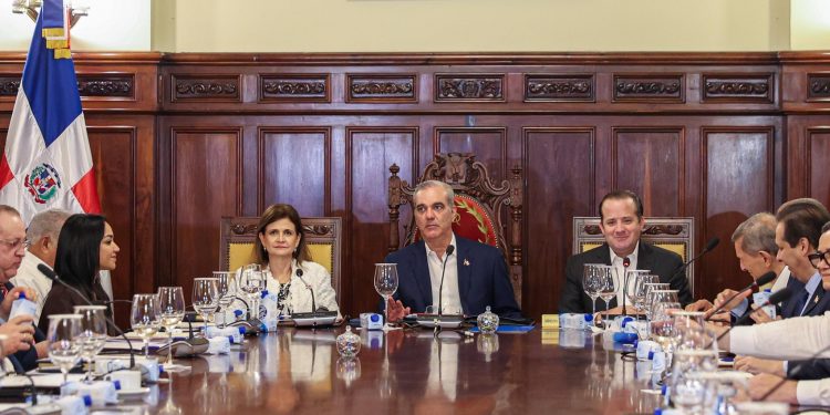 Gobierno y sector privado evalúan avances de Meta RD 2036 en Consejo de Ministros