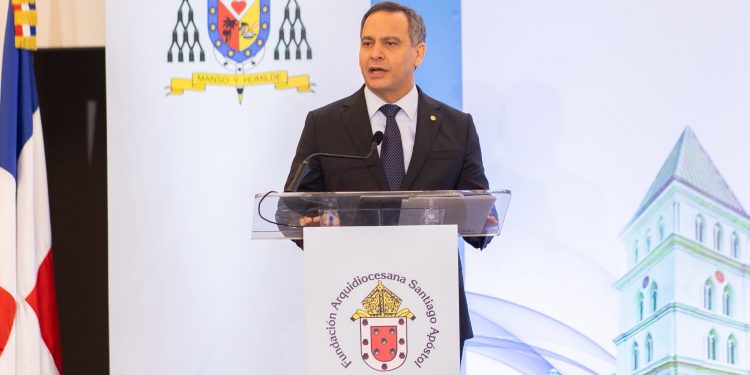 Henry Molina resalta papel de la justicia para el desarrollo y anuncia futura Ciudad Judicial en Santiago