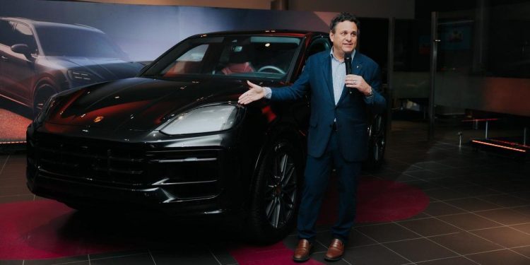 Porsche lanza en RD la exclusiva Cayenne “Black Edition” con diseño deportivo premium