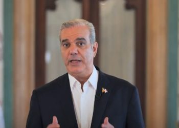 Abinader explica impacto de la crisis petrolera global y anuncia medidas para proteger la economía dominicana