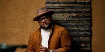 Moa Cabrera presenta nuevo videoclip y consolida su crecimiento artístico