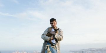 El artista urbano apuesta por la verbena y el merengue para rendir homenaje a la cultura popular de las Islas Canarias