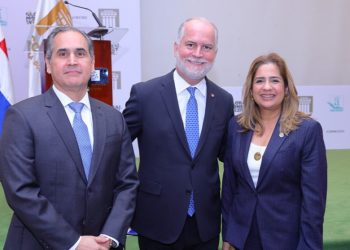 ALAVER impulsa educación financiera con programa “Mi primer ahorro” en jornada del Banco Central
