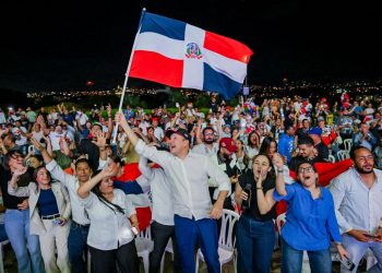 Santiago se prepara para apoyar a RD en pantalla gigante desde el Monumento