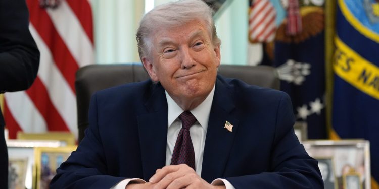 Trump fija plazo de salida en medio de incertidumbre por guerra con Irán