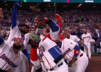 Dominicana aplasta a Países Bajos y mantiene paso perfecto en el Clásico Mundial