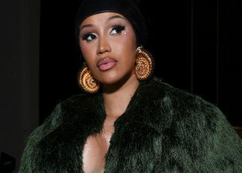 Cardi B llega a Montecristi para reencontrarse con su familia paterna durante su gira musical