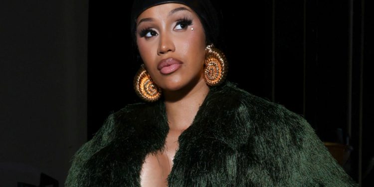 Cardi B llega a Montecristi para reencontrarse con su familia paterna durante su gira musical