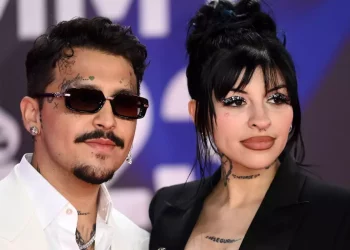 Nodal busca impedir que Cazzu exponga a su hija en redes sociales mediante demanda