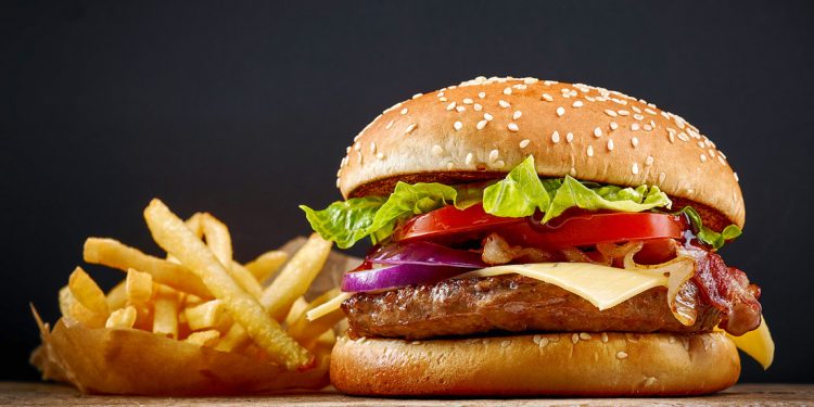 Alimentos ultraprocesados en la mira: expertos alertan sobre su impacto en la salud