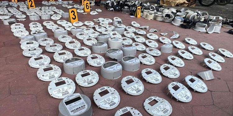 Envían a prisión a implicados en red de robo de medidores eléctricos en Santiago