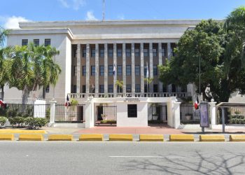 Educación condena interrupciones de clases y defiende cumplimiento del calendario escolar