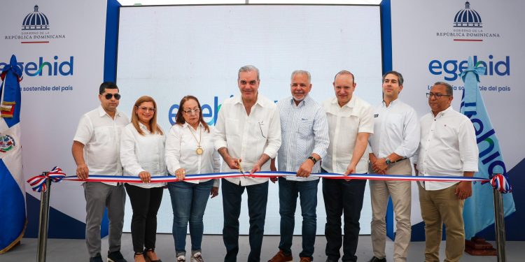 Abinader entrega nuevas carreteras en Sajoma para fortalecer producción agrícola y turismo de montaña
