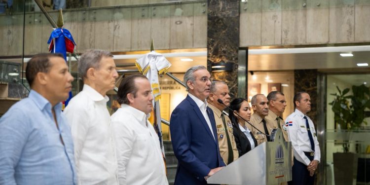 Abinader impulsa pacto nacional ante crisis internacional y situación en Haití