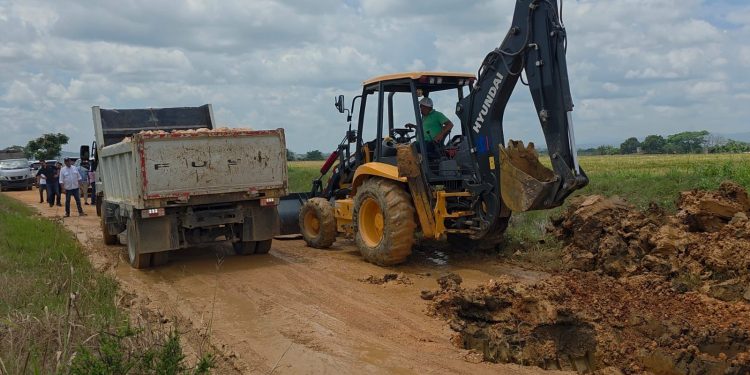 Gobierno impulsa acceso rural con programa “Abriendo Caminos” en el Bajo Yuna