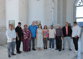 Adompretur Santiago impulsa conocimiento histórico con visita al Museo del Monumento