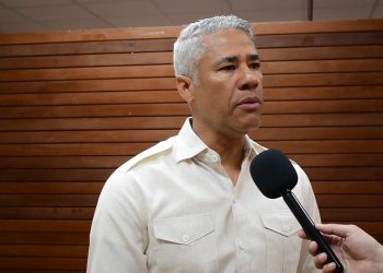 Andrés Cueto respalda medidas del Gobierno ante crisis internacional y situación regional