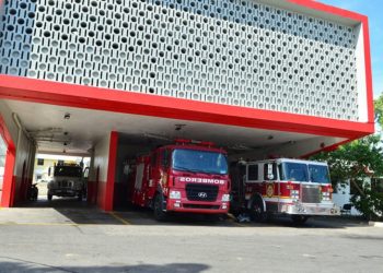 Bomberos de Santiago activan vigilancia especial en la autopista Joaquín Balaguer por Semana Santa
