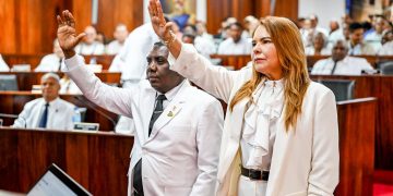 Concejo Municipal de Santiago confirma a Cholo D’ Óleo al frente de la presidencia