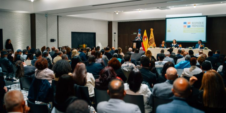 Diáspora dominicana en España exige mayor inclusión en procesos electorales de la JCE