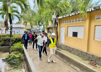 Gobierno interviene escuelas afectadas por inundaciones en Puerto Plata