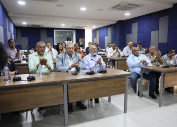 Hospital Cabral y Báez abre sus puertas a la prensa en su 80 aniversario