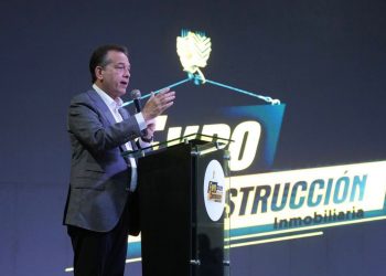 Ito Bisonó impulsa transparencia y agilidad en permisos durante Expo Construcción Puerto Plata 2026