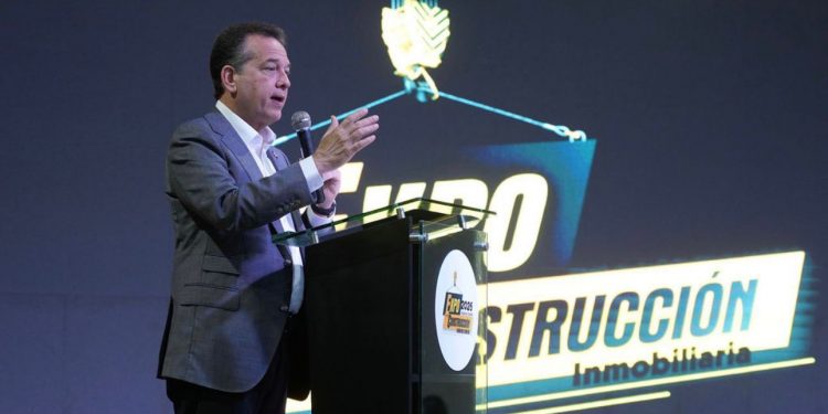 Ito Bisonó impulsa transparencia y agilidad en permisos durante Expo Construcción Puerto Plata 2026