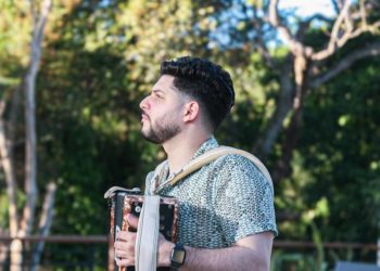 Jayson Guzmán se abre paso en la música típica con su tema “Serás tú”