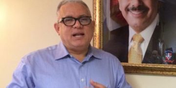 Llama a convocar Consejo de Gobierno en RD ante advertencia del expresidente Medina